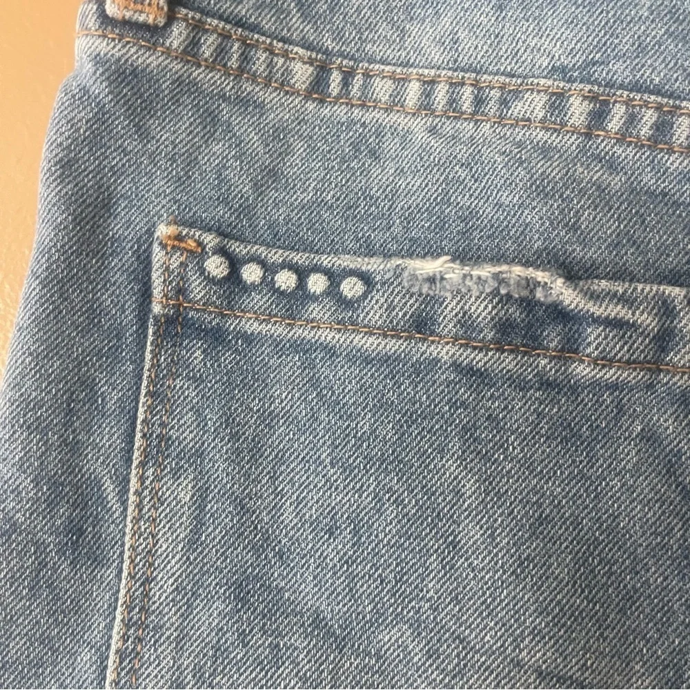 Blank NYC Distressed Blue Denim Cutoff Shorts size 26